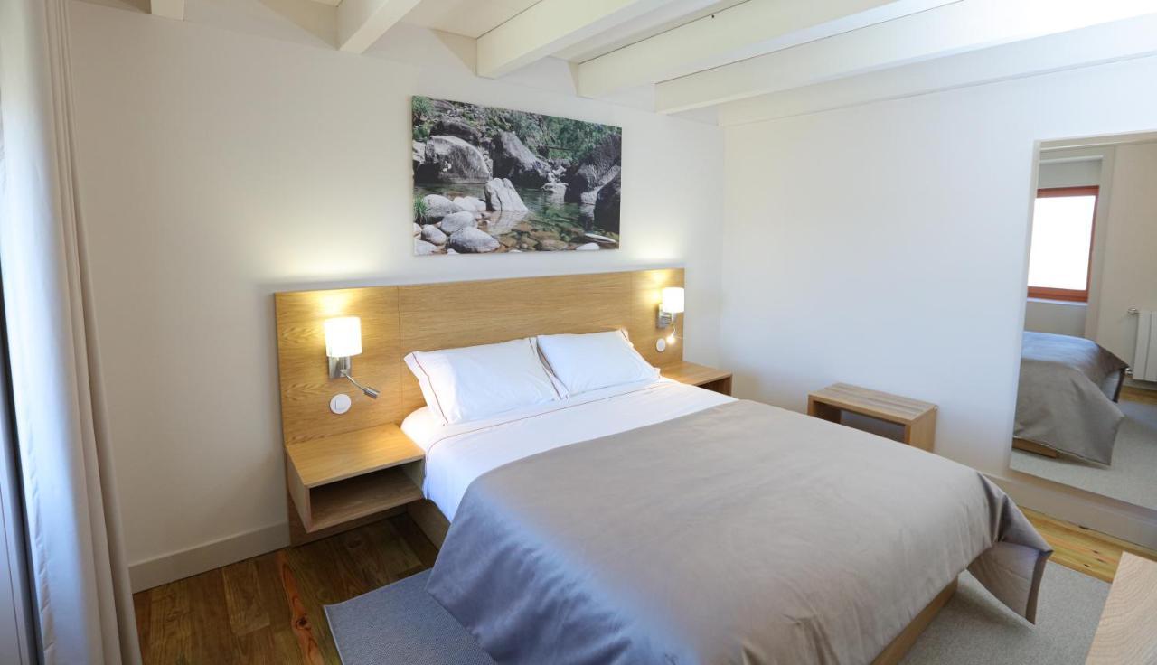 Maison d'hôtes Quinta Da Riba Ma à Santa Leocadia  Extérieur photo
