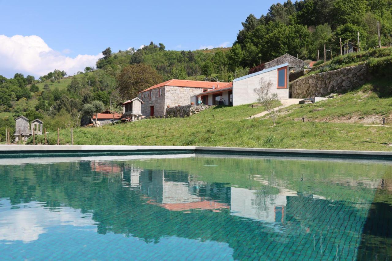 Maison d'hôtes Quinta Da Riba Ma à Santa Leocadia  Extérieur photo